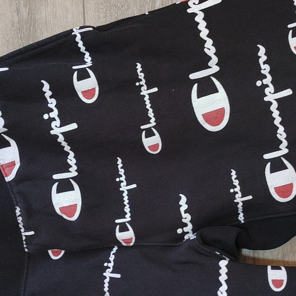 Champion logo all over reverse knit joggers.  Sz LG used good condition. - Picture 5 of 7